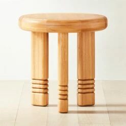 Altadena Oak Side Table