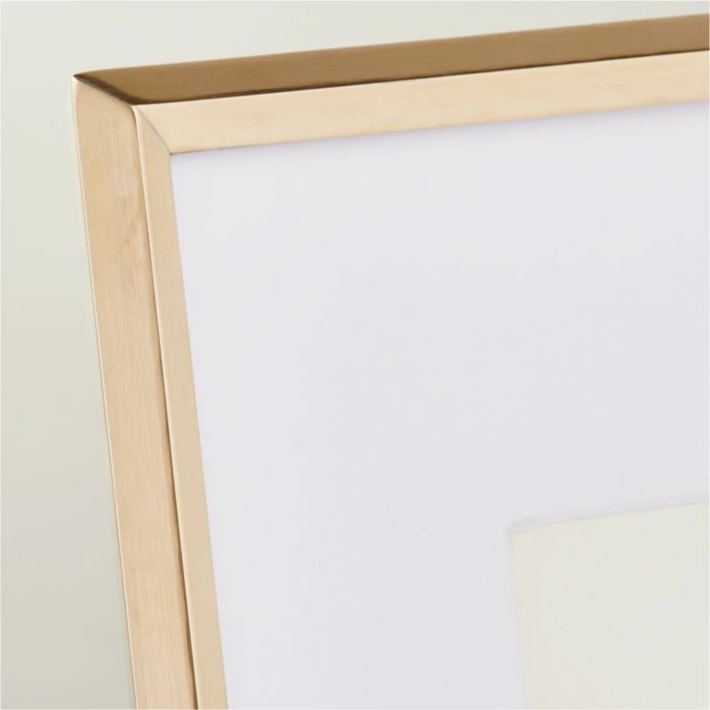 Blaine Polished Brass Picture Frame 5"x7" 5 Blaine Polished Brass Picture Frame 5"x7" - Image 3