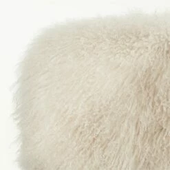 Bozzi Mongolian Sheepskin Ottoman -marin sHOP BozziMnglnShpsknOttomanAVSSS21
