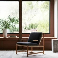 Torino Textured White Vase -marin sHOP CB2SP22 LF 3C chair