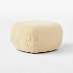 Gideon Warm White Velvet Ottoman -marin sHOP GideonCreamVlvtOttoman3QSSS23