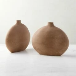 Haute Tan Ceramic Vase Short 11 Haute Tan Ceramic Vase Short -marin sHOP HauteTanShortVaseAV2SHS23