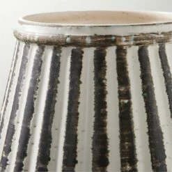 Justina Ribbed White Vase -marin sHOP JustinaVaseAVSHS23