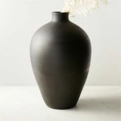 Osito Round Black Terracotta Floor Vase -marin sHOP OsitoBlkHandThrownVaseAVSHF22
