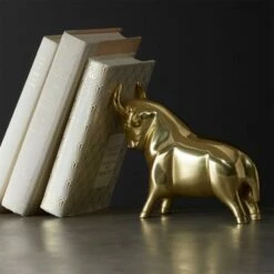 Pascal The Bull Gold Doorstop-Bookend -marin sHOP PascalGoldBullDoorstopAVSHF18
