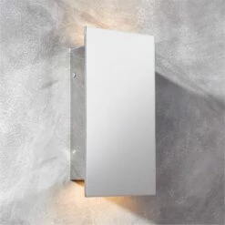 Piatto Indoor/Outdoor Polished Stainless Steel Wall Sconce -marin sHOP PiattoPldSSInNOutdrScncAV3SHF22