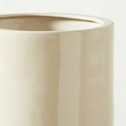 Reo Tall White Vase -marin sHOP ReoLargeWhiteVaseAVSHS23