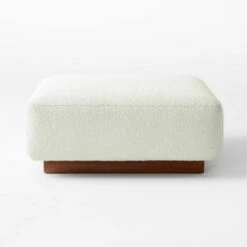Terrain Ivory Boucle Ottoman -marin sHOP TerrainIvyBcOttmnSOSSS22