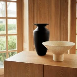 Yadira Black Terracotta Vase -marin sHOP YadiraBlackVaseSP21 1x1